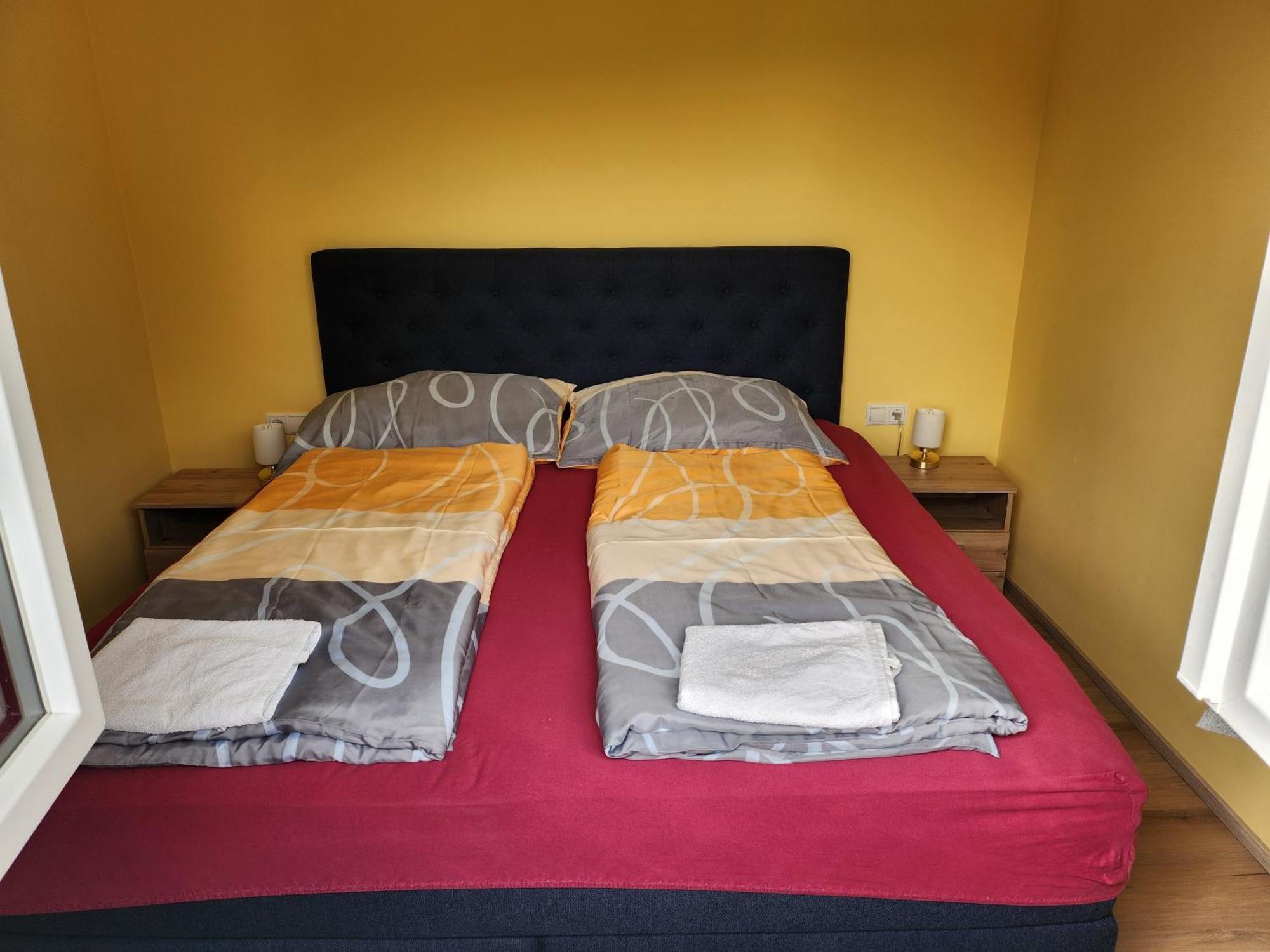 Haus Yuphin Villa Hart bei Graz ภายนอก รูปภาพ