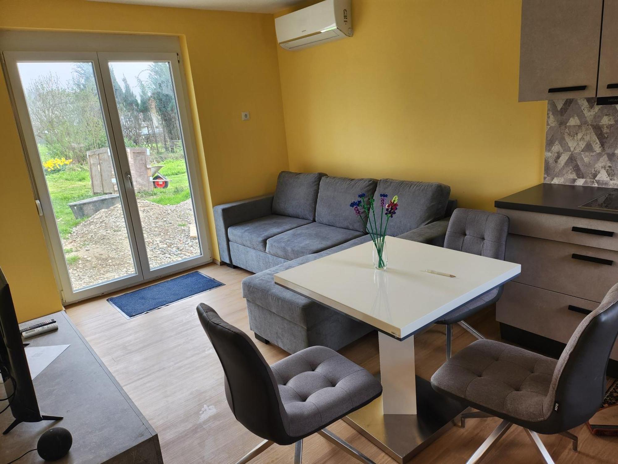 Haus Yuphin Villa Hart bei Graz ภายนอก รูปภาพ